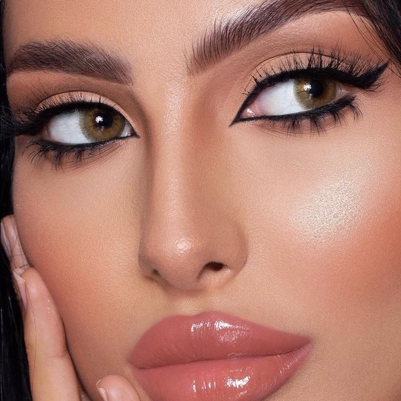 Bella Silky Gold - Picture 3 of 11